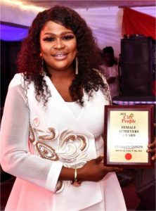 Bisi Asekun-Obakoya with her award at the Citypeople Female Achievers Award